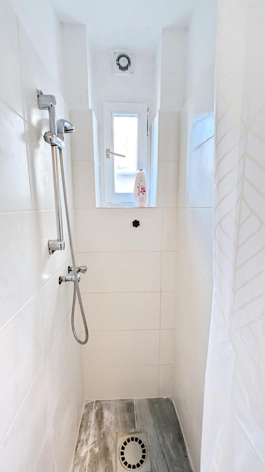 Cozy Rooms In Lugner City Area Відень Екстер'єр фото